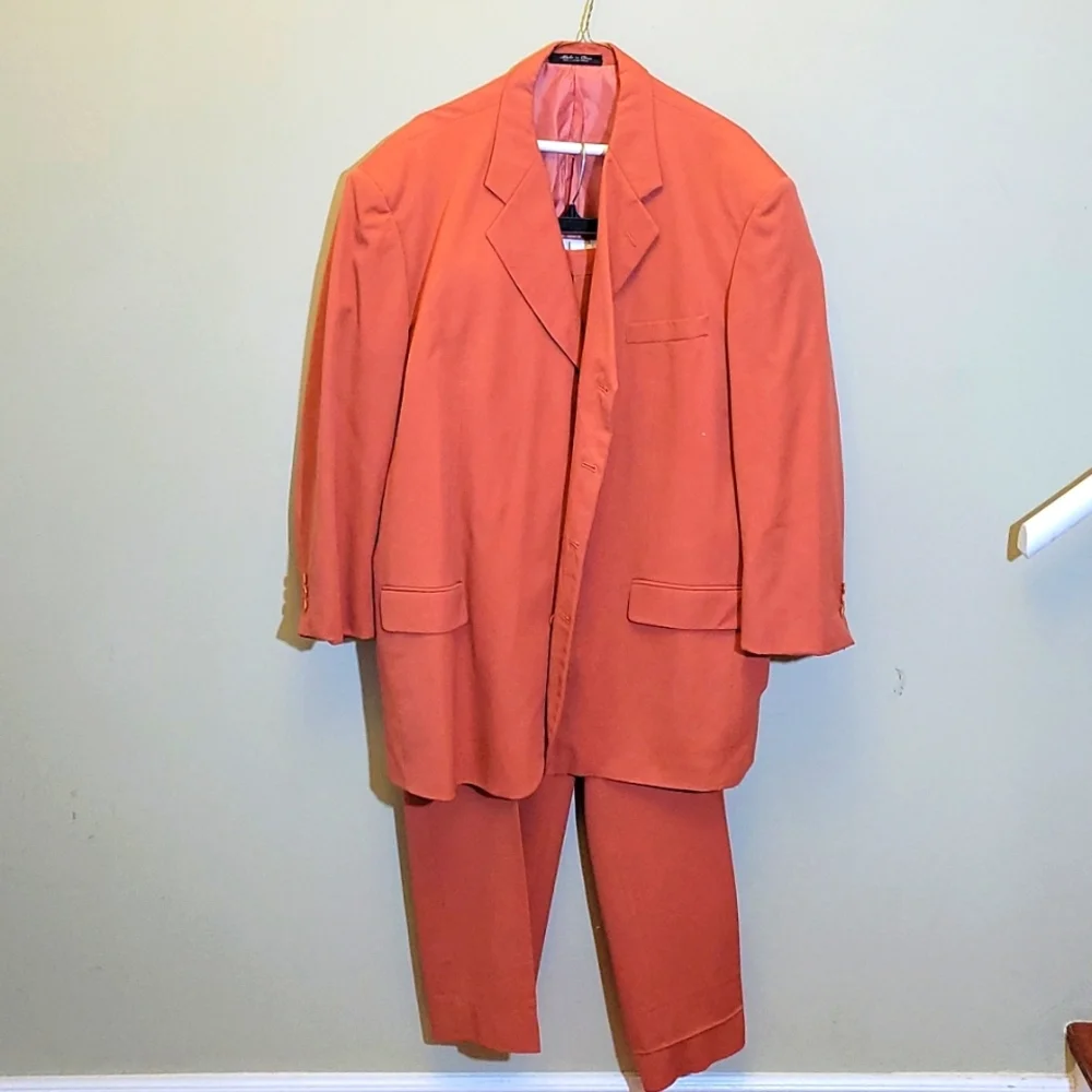 Men's Salmon Color Suit